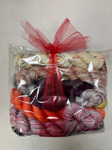 1LB Grab Bags Baah Yarn