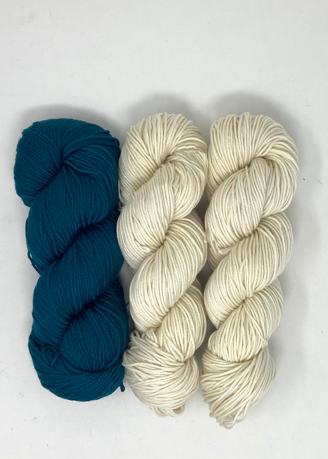 Ambah O'Brien Kentia Cowl Knitting Kit