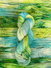 March '18 Baah Yarn Monthly Color